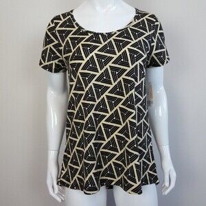 NEW LuLaRoe Black Geometric Classic Tee